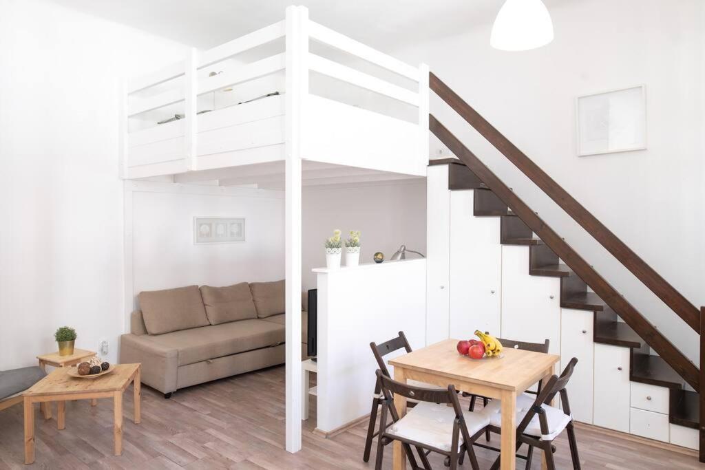 N28 Studio Next To Andrassy Boulevard. Budapešť Exteriér fotografie